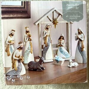 NEVER USED 10 piece nativity set